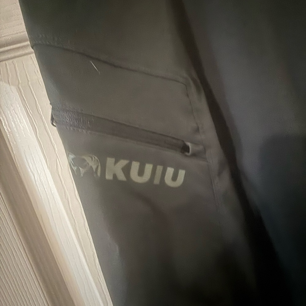 KUIU Sierra Softshell Pants in Black size 34 - Picture 4 of 5